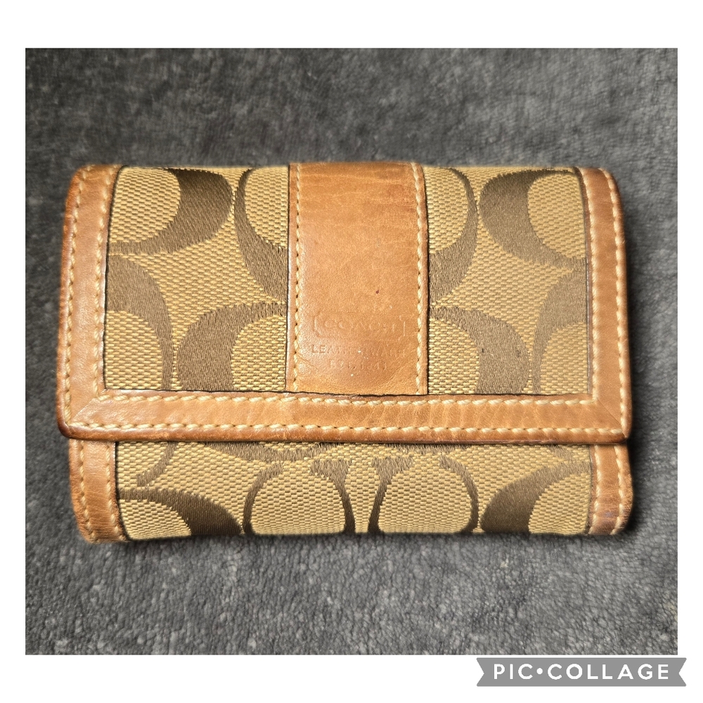 Coach Signature Canvas Wallet in Brown and Tan